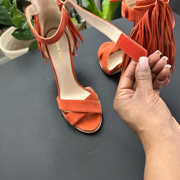 Nine West Hustle Fringe Suede High-Heel Sandals Orange - Picture 8 of 8
